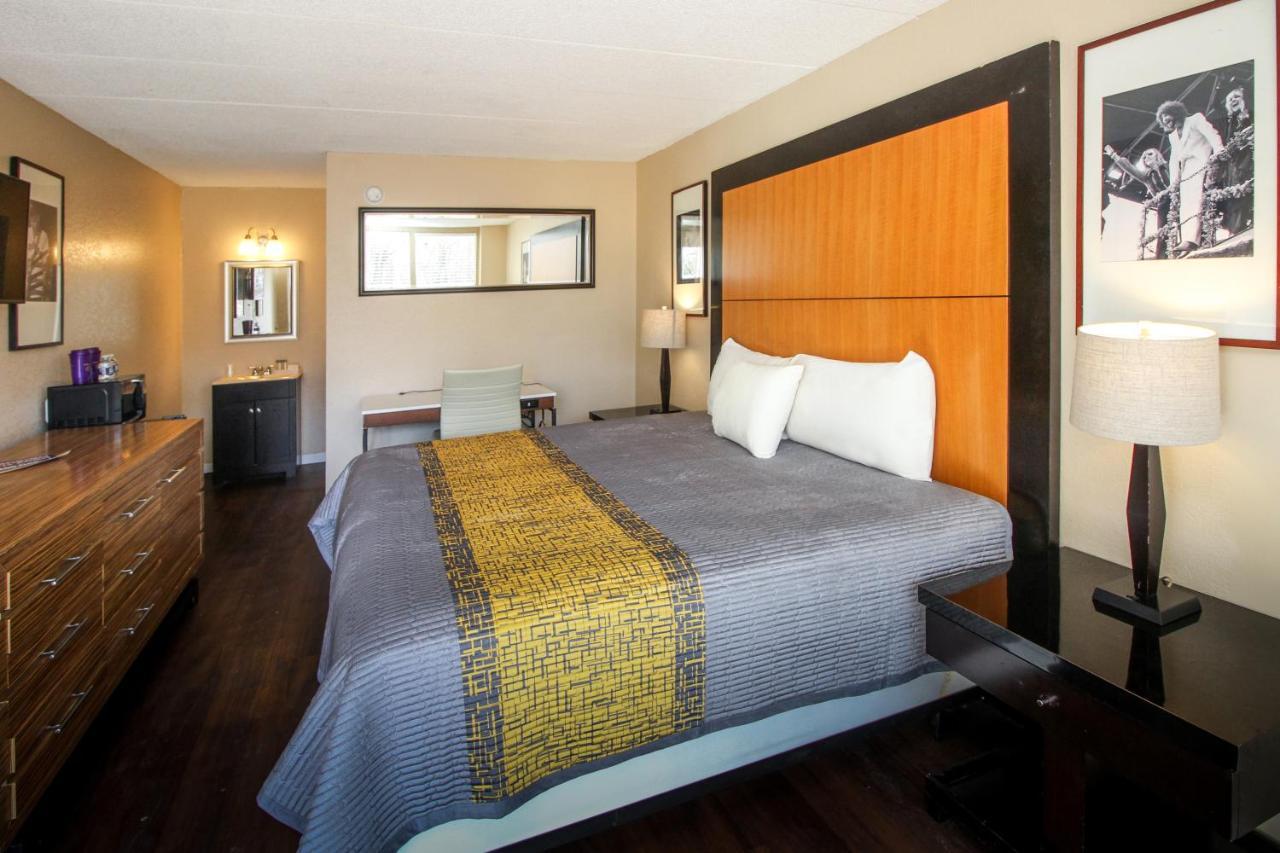 Apm Inn And Suites Winchester Buitenkant foto